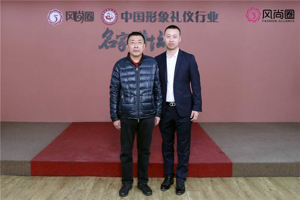 金正昆政务与商务礼仪研修班在风尚圈开课，下一次要等到11月份