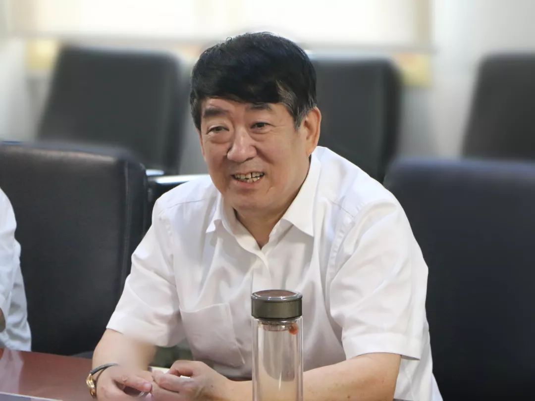 李黑记董事长强调以更高的标准更严的要求推进安全环保工作