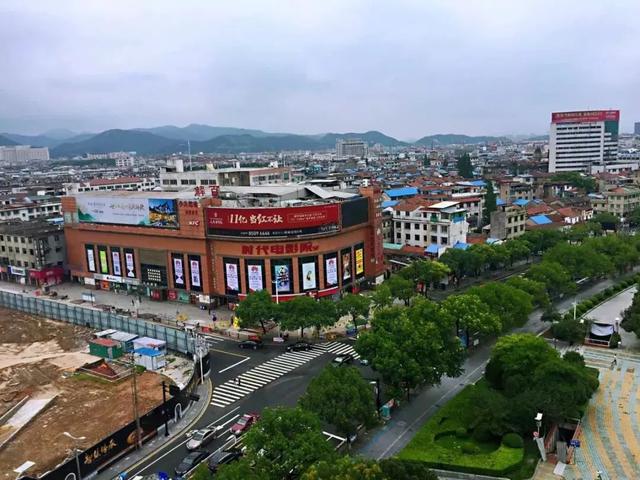 完美收官下车门区块100签约