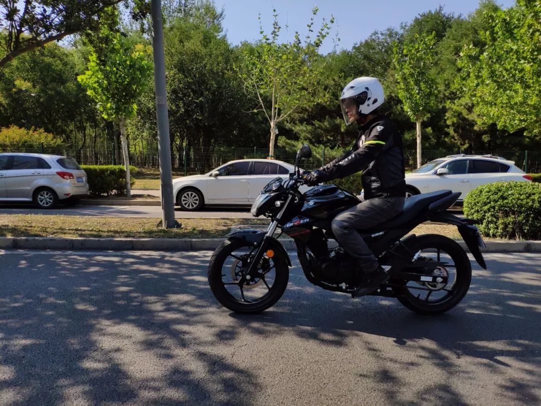 全新铃木gsx150n