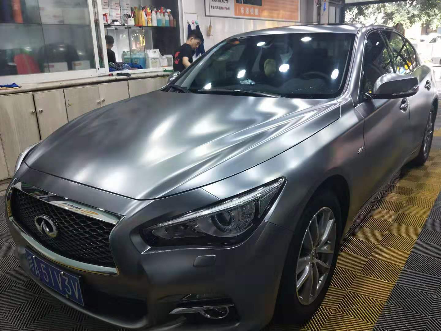靓车会英菲尼迪q50lcys电光金属钛灰汽车改色贴膜