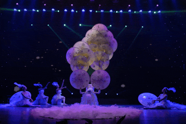 那可千万不要错过本届展演的闭幕式演出!