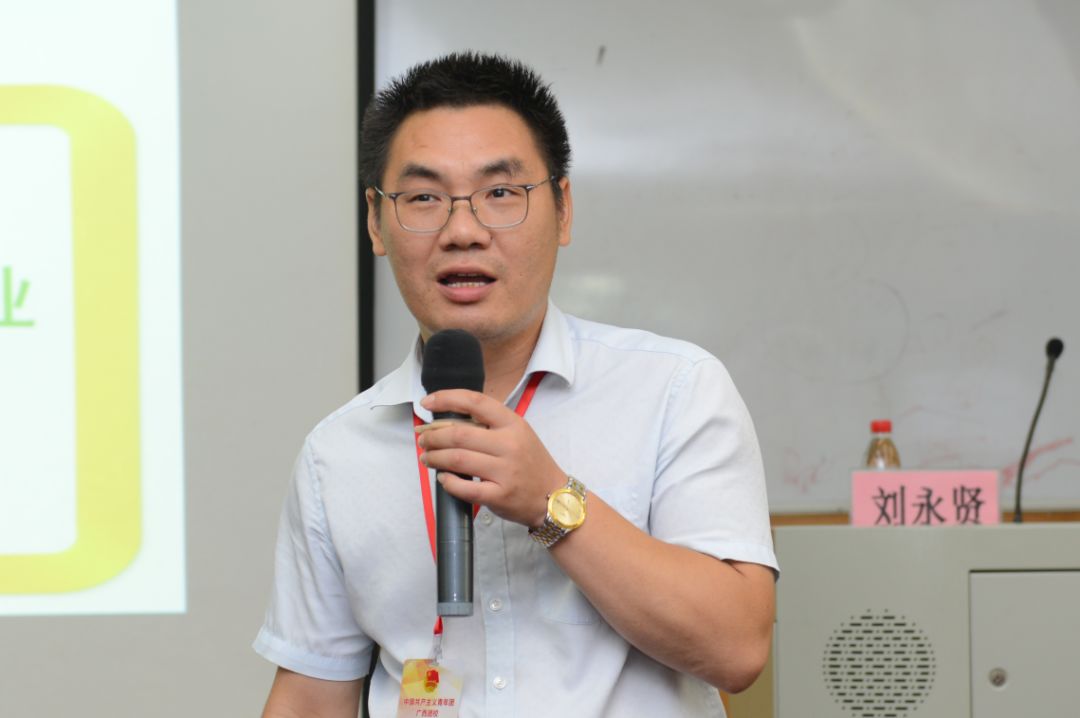 副所长,副研究员广西农科院农业资源与环境研究所刘永贤被评为"养猪