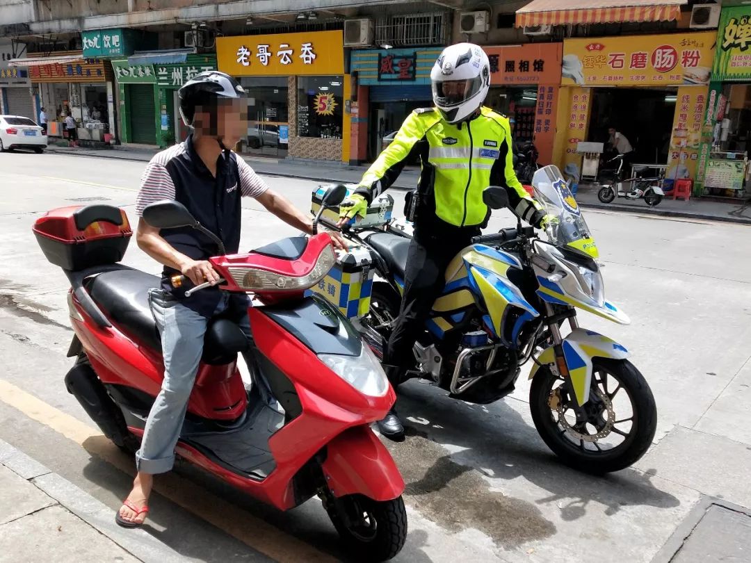 台湾骑警图片图片