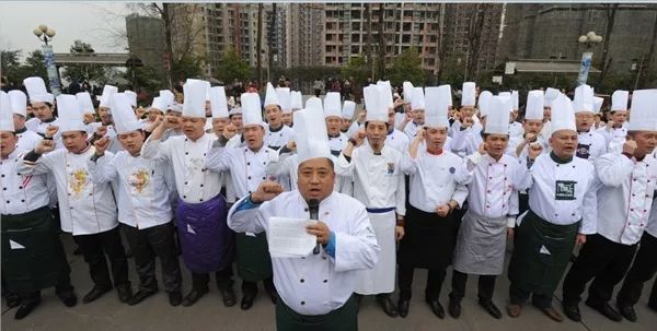 餐饮经营优秀的厨师是怎样开会的值得借鉴
