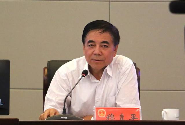 直面通信难题回应群众关切交口县人大常委会召开县域范围内通信信号不