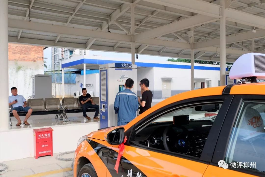 走近汽车4S店：了解其独特魅力与服务流程
