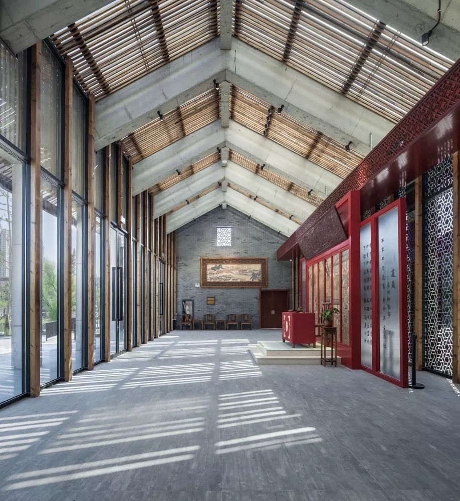 集才华与美貌于一身——专题博物馆