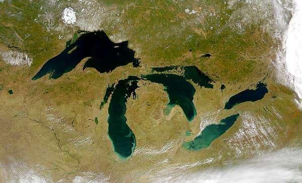 美国五大湖与中国五大湖美国一个湖是我国五大淡水湖水量的83倍