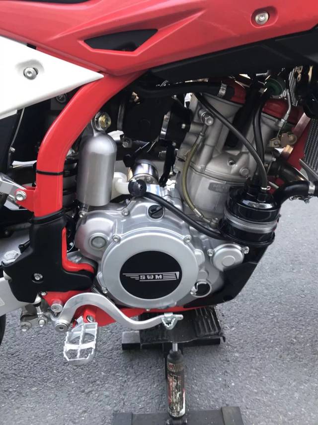 转让 | 胡斯瓦纳swm500r 意大利原装进口