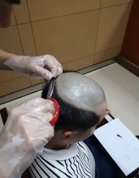 山晚早新闻丨古交首富儿媳寇静瑶落网她为何成公安部a级通缉犯山西首