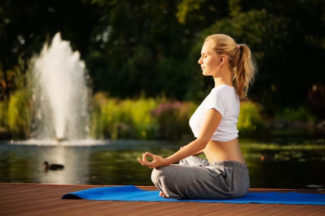 20张瑜伽照片,彻底改变你的瑜伽观!