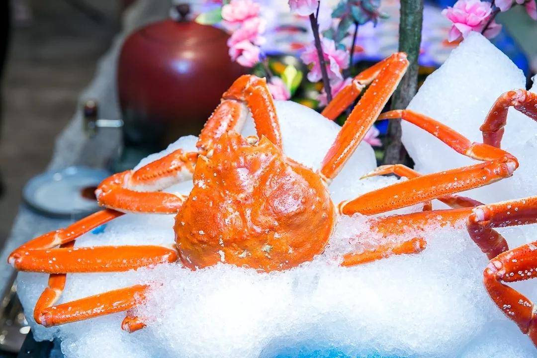 面包蟹亚马逊环球海鲜姿造独具特色海鲜自助离不开虾蟹让吃货一站式