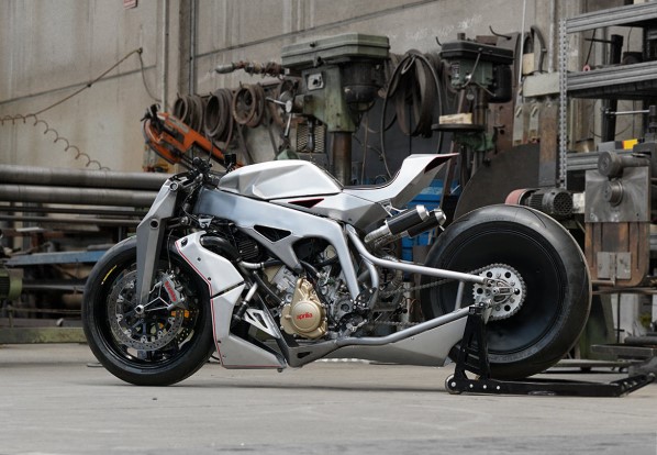 科幻工艺的完美结合 aprilia sxv550 暴力改装