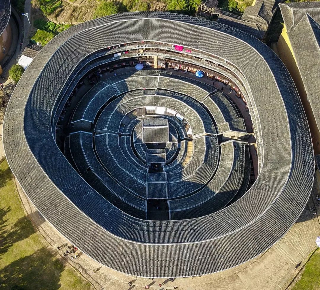 承启楼,摄影师@刘艳晖▲广东饶平县道韵楼,摄影师@童迪▲锦江楼