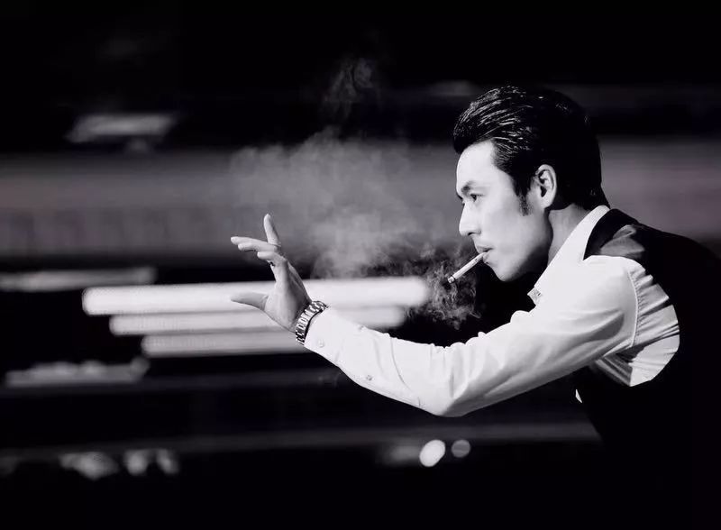 美籍华人范敬楠先生是新生代魔术大师,是最具人气和