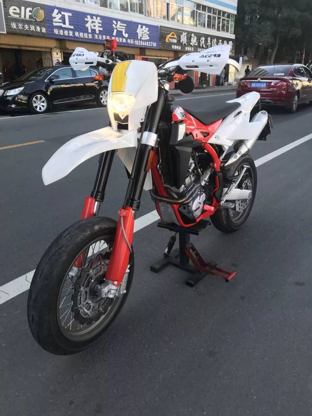 转让 | 胡斯瓦纳swm500r 意大利原装进口