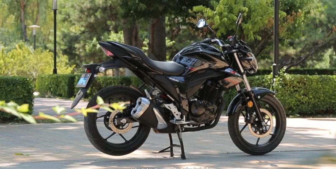 全新铃木gsx150n