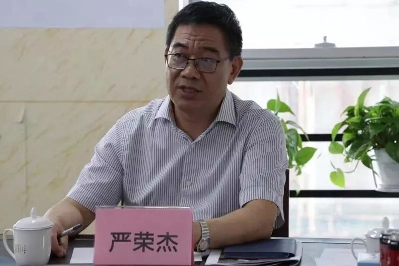 三服务保税区召开外贸企业应对中美贸易摩擦座谈会