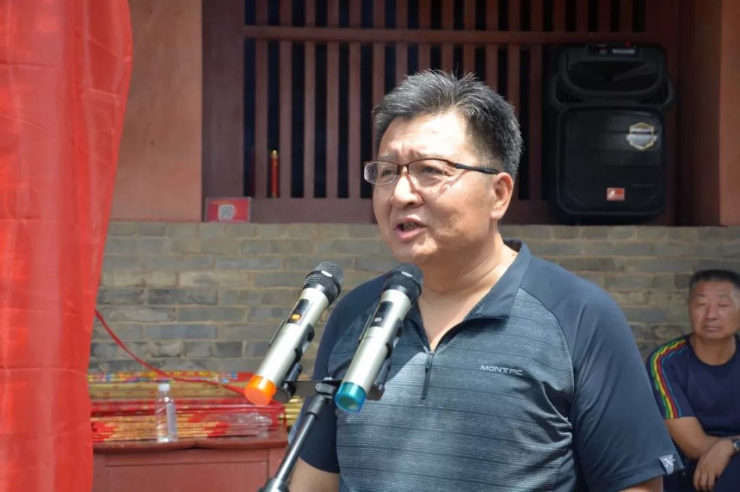 运城市政协常委,山西解州关帝庙文管所所长卫龙致答谢词卫龙所长致