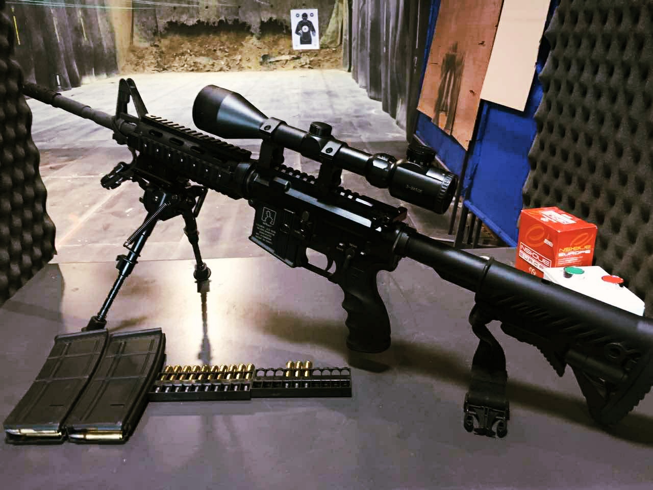 来到泰国射出了人生中的第一枪回味无穷