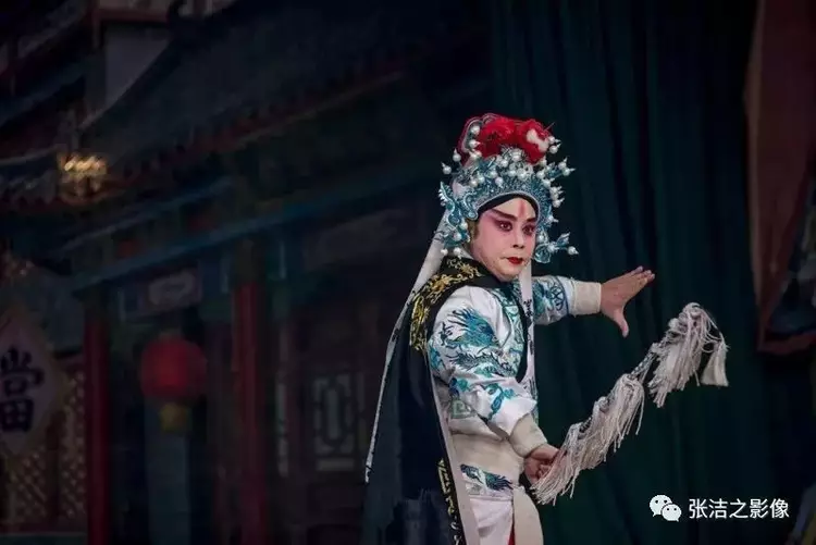 中国平煤神马集团文体明星,代表剧目《黄鹤楼》《樊梨花征西》