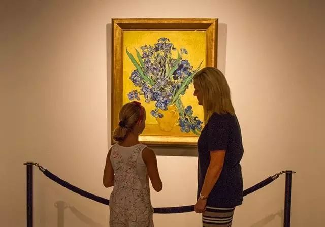 他是个热爱自然,并能从简单的事物看到纯粹之美的画家.