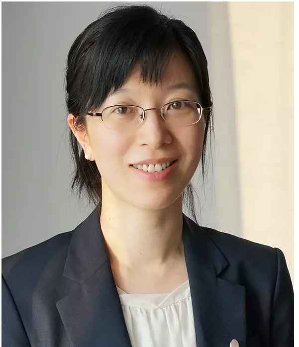 美女教授胡海岚于是,有人针对何碧玉此前的解释,隔空喊话:胡海岚没留