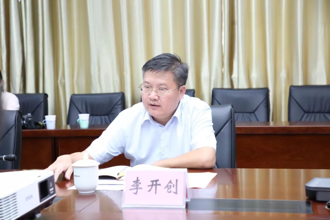 7月25日,市委常委,统战部部长李开创率队分别前往钦州港七十二径片区