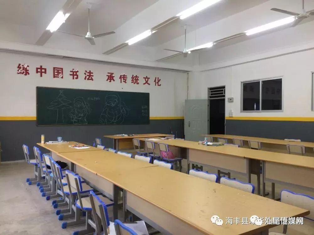 快看海丰这所学校免学费招生现场火爆