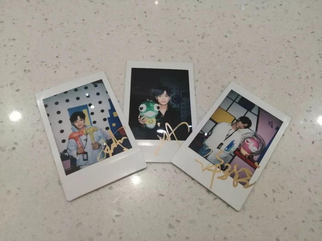 67小奇喊你收礼物kk战队亲笔签名拍立得赶快来认领吧