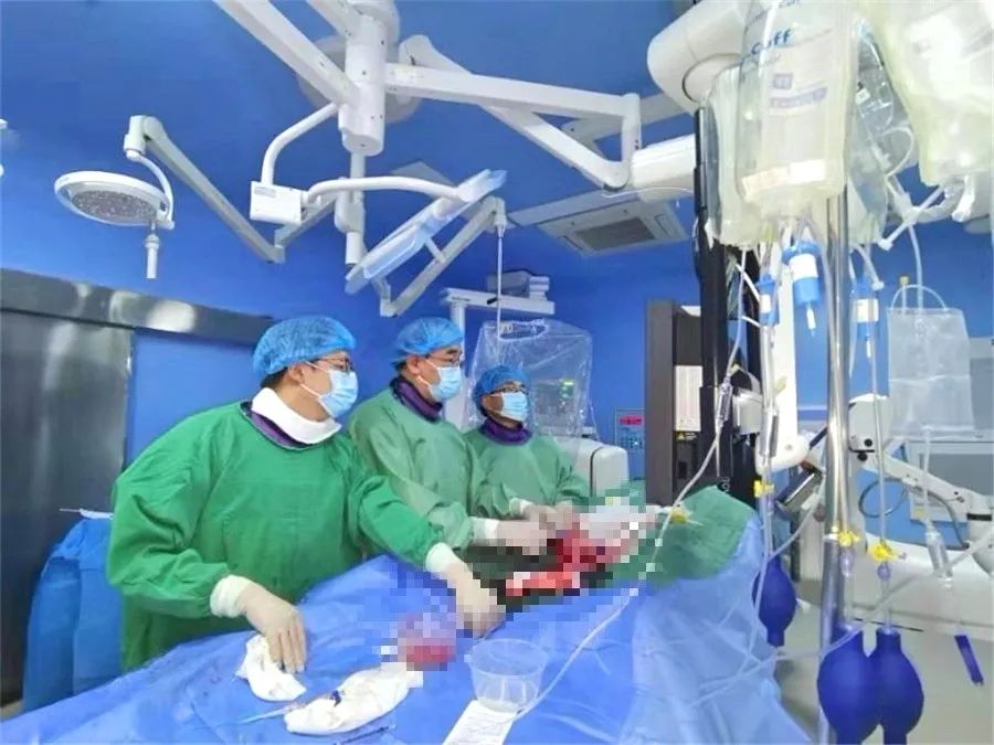 我院成功开展多例急性脑梗塞介入取栓术