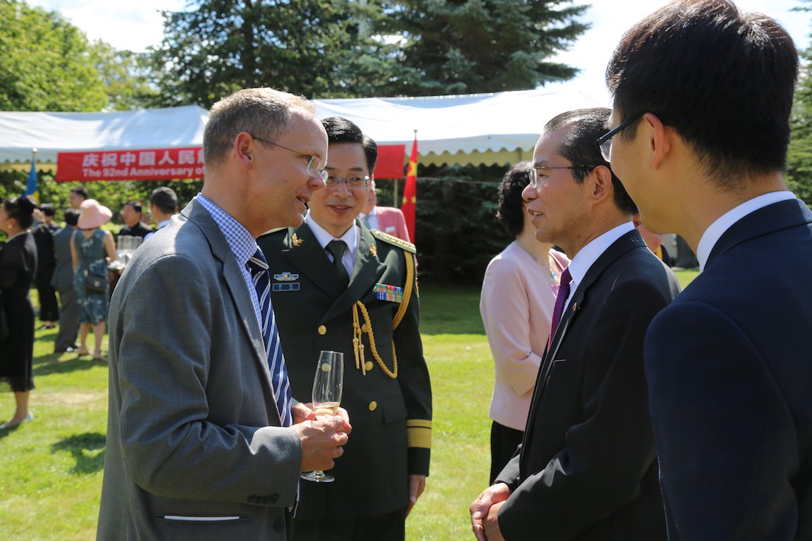 中国驻瑞典大使馆举行庆祝建军92周年招待会