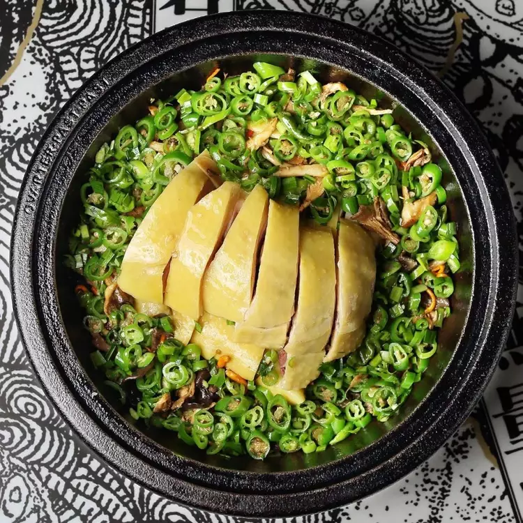 第三碗:五种杂菌-双龙花椒鸡野杂菌(根据每天市场供应,五种以上)