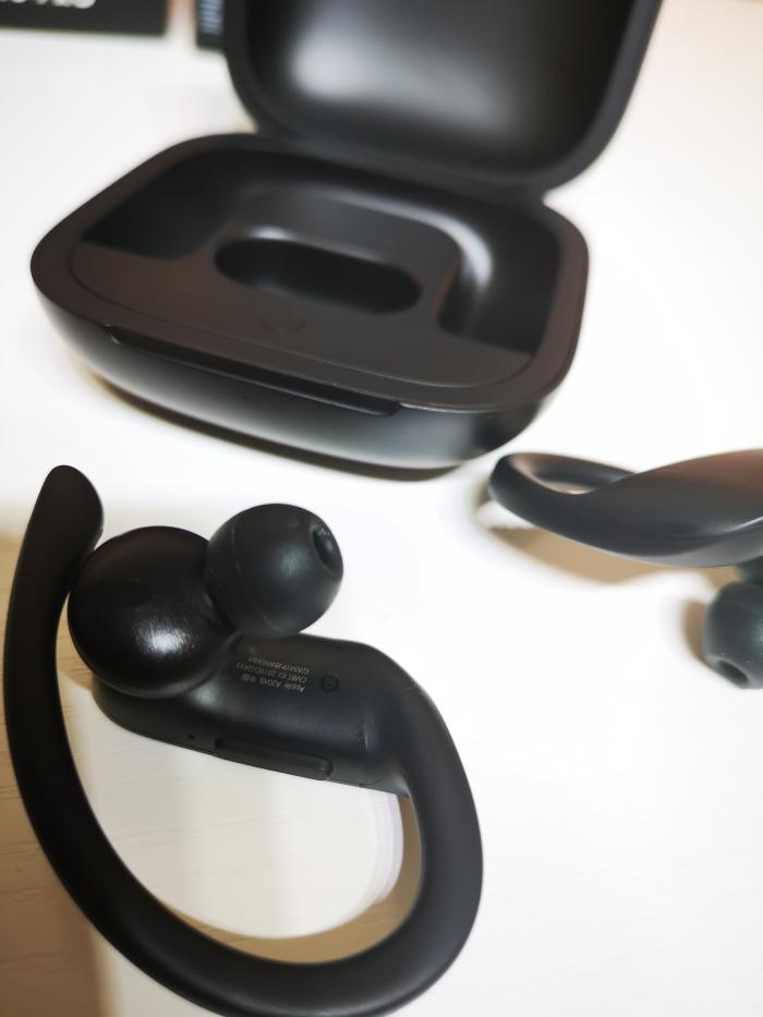 beats powerbeats pro真无线蓝牙运动耳机评测真假辨别梦之蓝海心