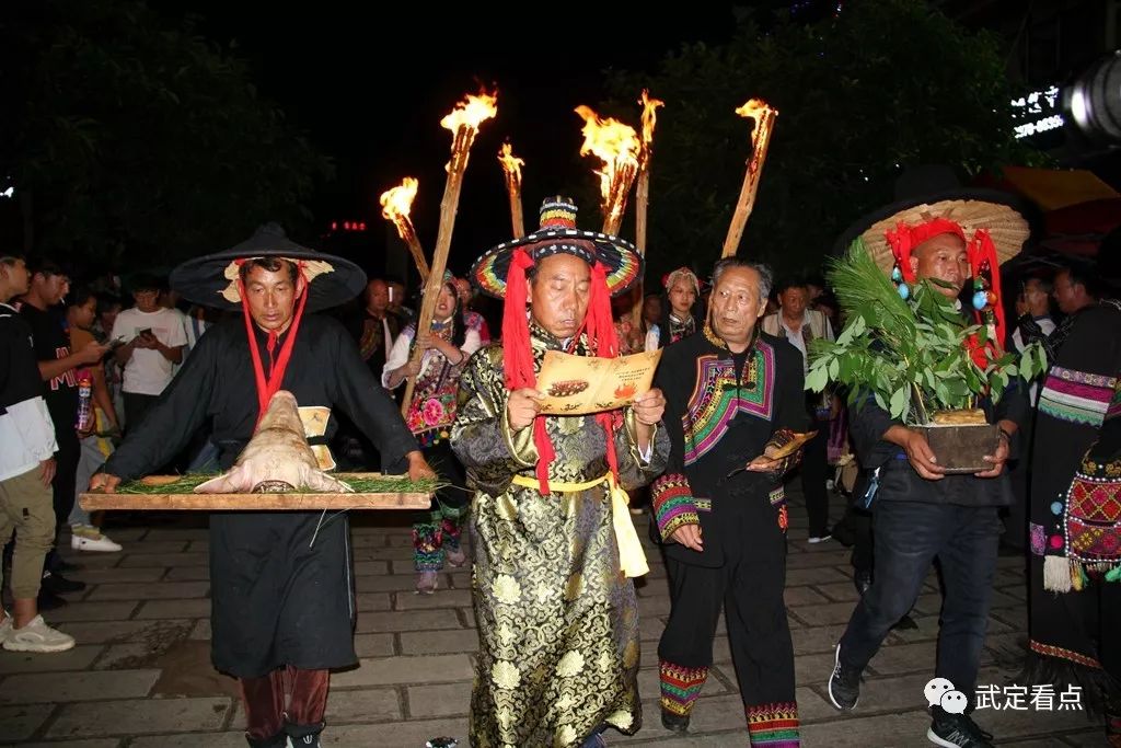 2019年云南武定彝族火把节全程回顾视频图片