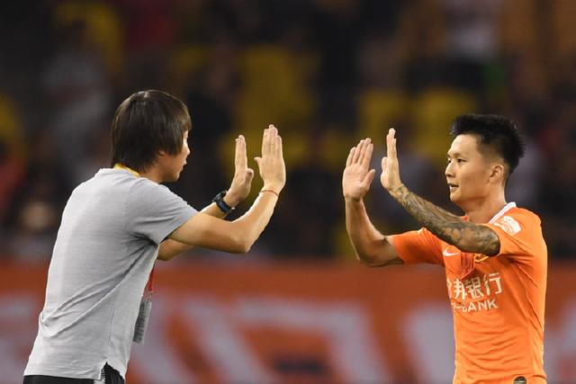 刘云开场闪电进球上港阿瑙托维奇扳平卓尔主场1比1憾平上港