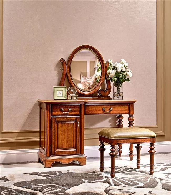打造尊贵,温馨,浪漫,绿色休闲的家居生活名人居·万芬美家具具有深刻