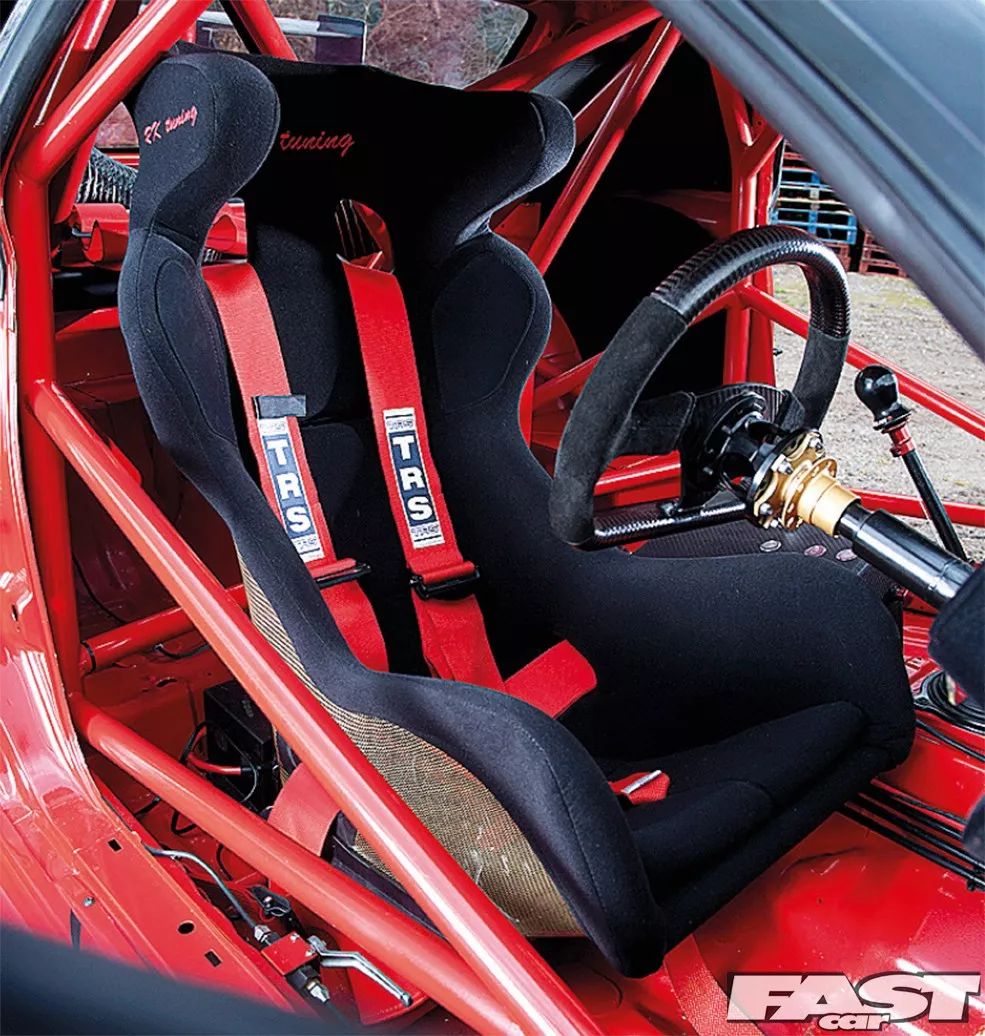 改装速读座椅别瞎买除了更轻更低亲自试过适合自己的赛车座椅才最正确