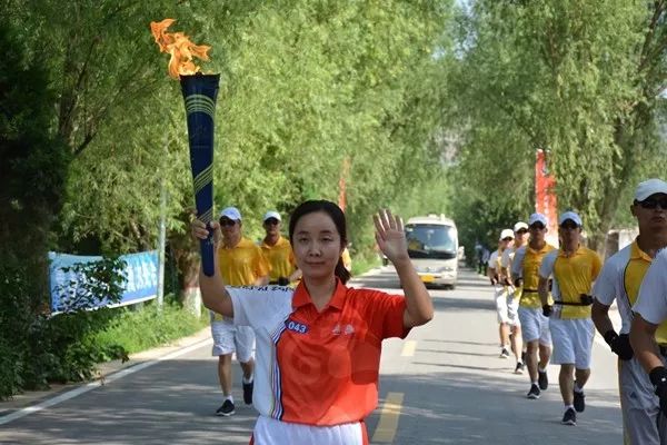 呂梁二青會火炬手風采展示臨縣站