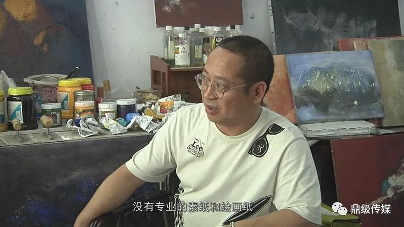 谭真勇在启蒙阶段,学习资源匮乏,而谭真勇依旧继续