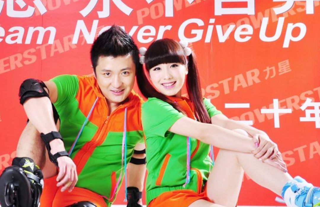 e哥和小燕子姐姐和他最喜欢的主持人:天天被他疯狂安利金鹰卡通的节目