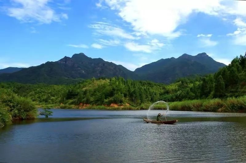 在咱们明溪鸣溪省级湿地公园地处明溪县,东接君子峰国家级自然保护区