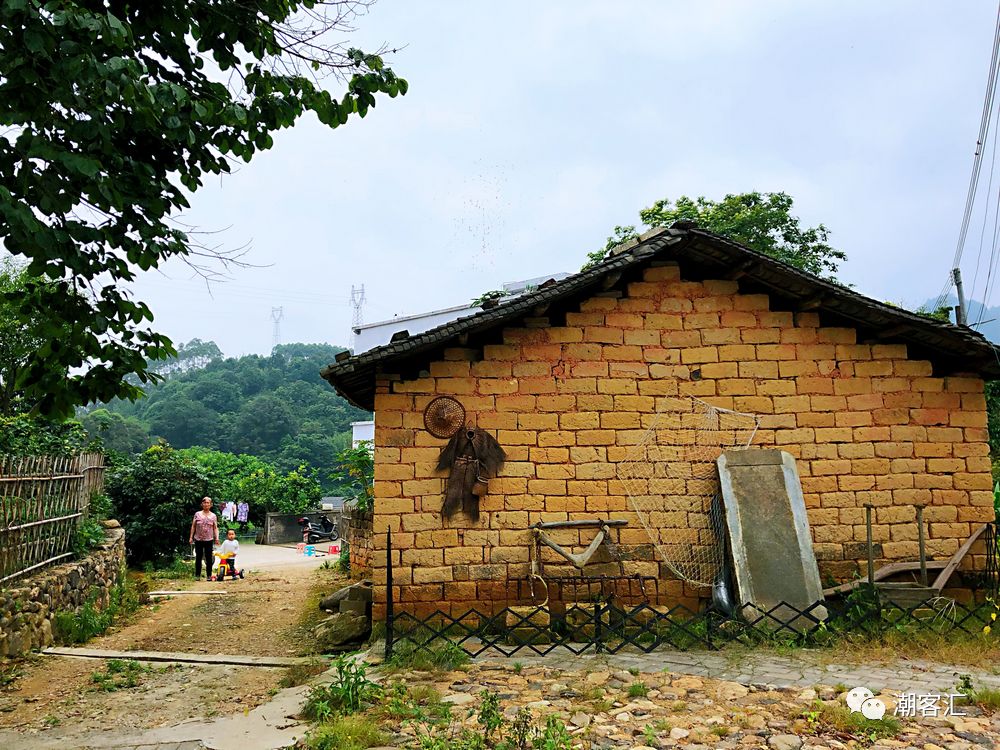 曝光丰顺这个村的"变形记"_三山村