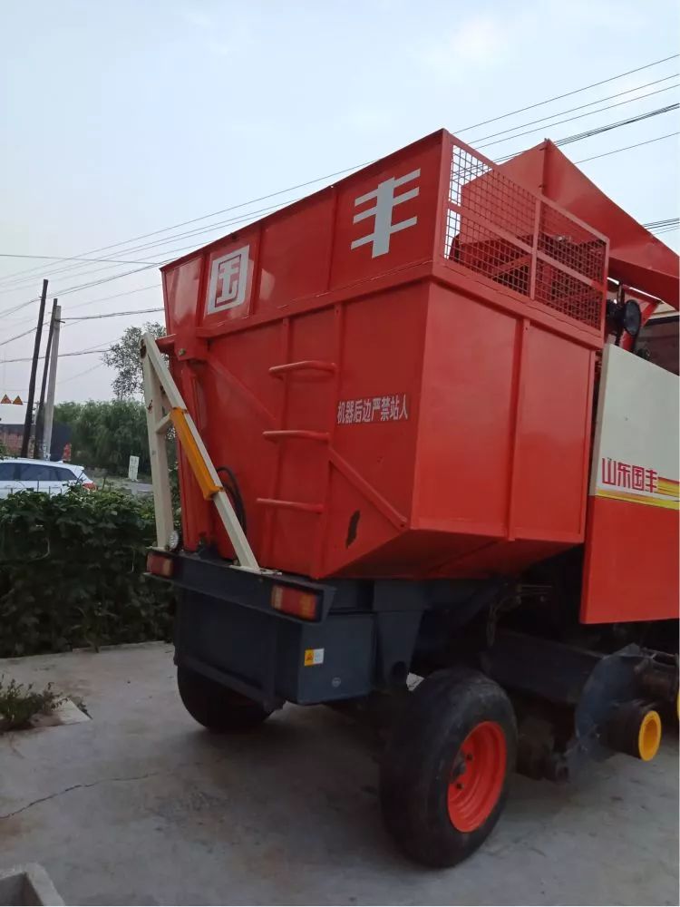 42万出售国丰4yzp4d型玉米收获机