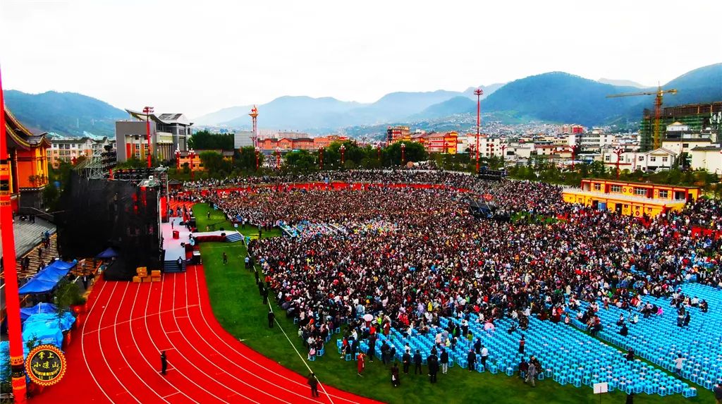 2019年宁蒗火把节晚会盛况视频图