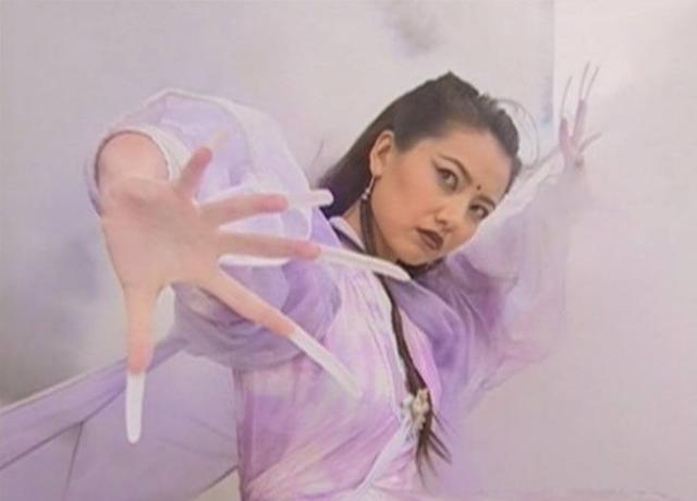 周芷若完胜梅超风明明练的都是九阴白骨爪金庸梅超风瞎练