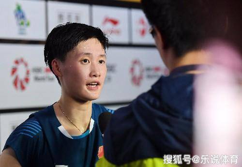 国羽一姐为了3万元受伤仍坚持参赛,每月到手收入仅一万元_陈雨菲