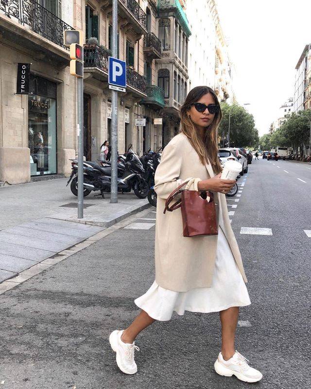 小麦肤色配色好难?emelie 的三大配色法则,让你任性驾驭健康性感风!