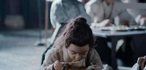 《陈情令》阿苑高烧失忆16年,却始终将小时候的这个玩具珍藏!